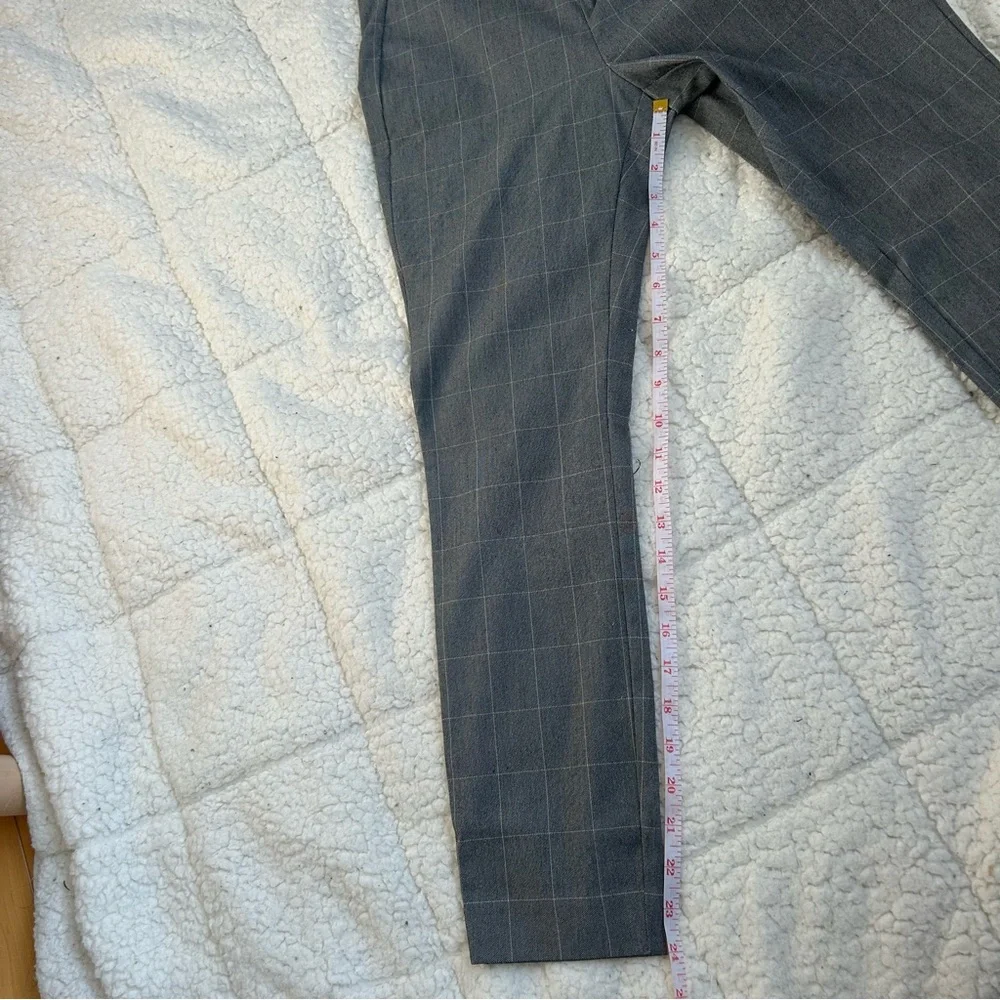 RW&CO. Camber & Grace Gray Plaid Dress Pants - Picture 5 of 12